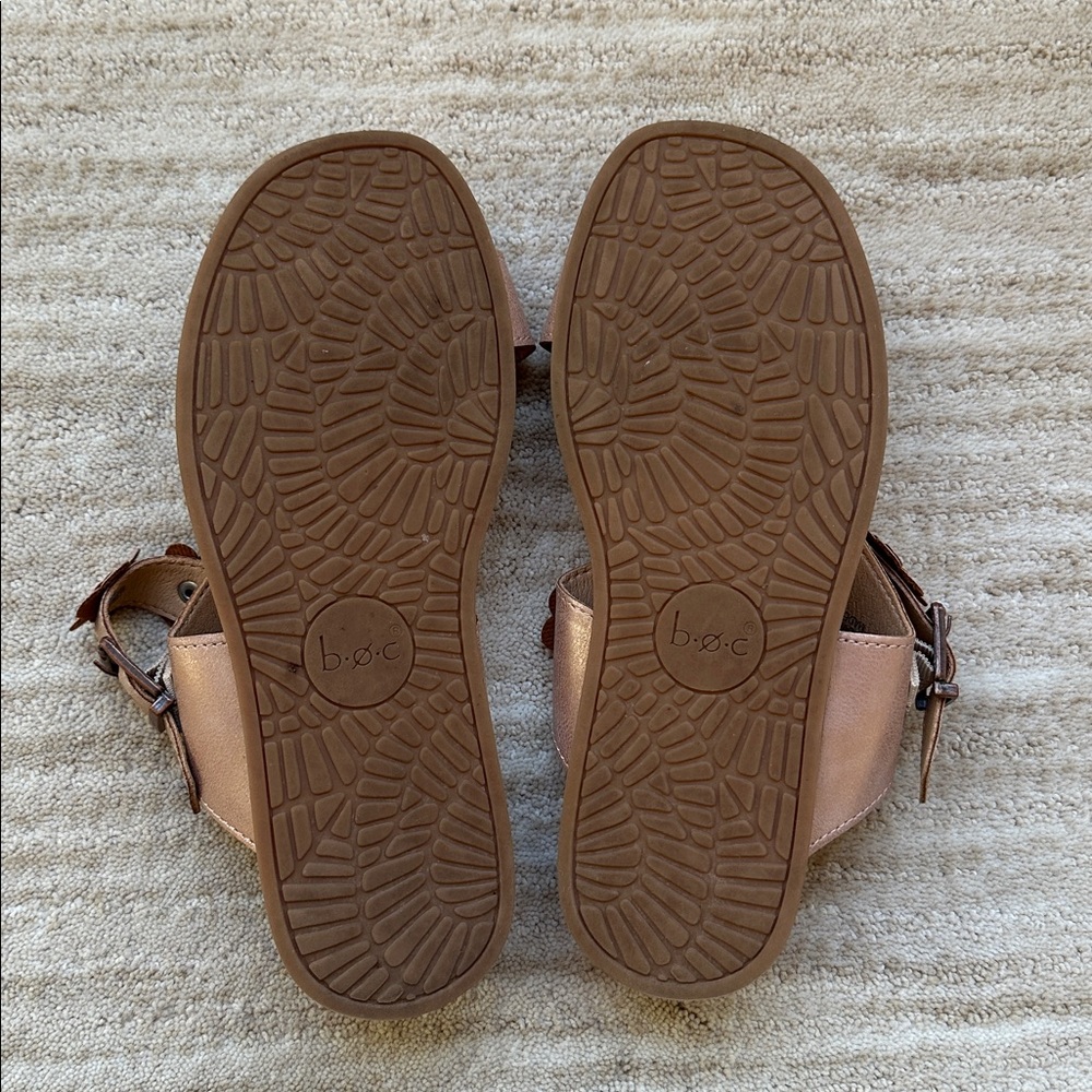 Like New B.O.C. Lyra Slide Sandals Rose Gold Metallic Cork Wedge Heel Size 7 - Picture 14 of 17